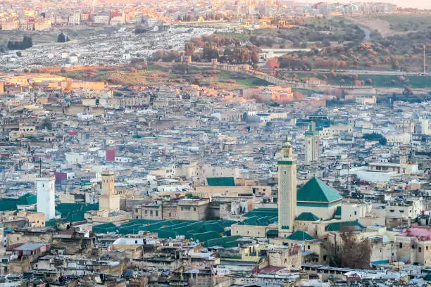 Fès, la Perle du Maroc : Histoire, Culture et Tourisme